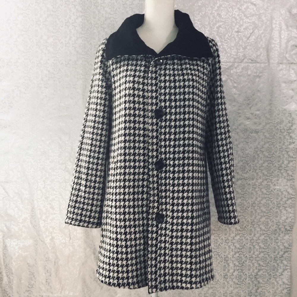 Reversible Houndstooth/Black Coat - M/L